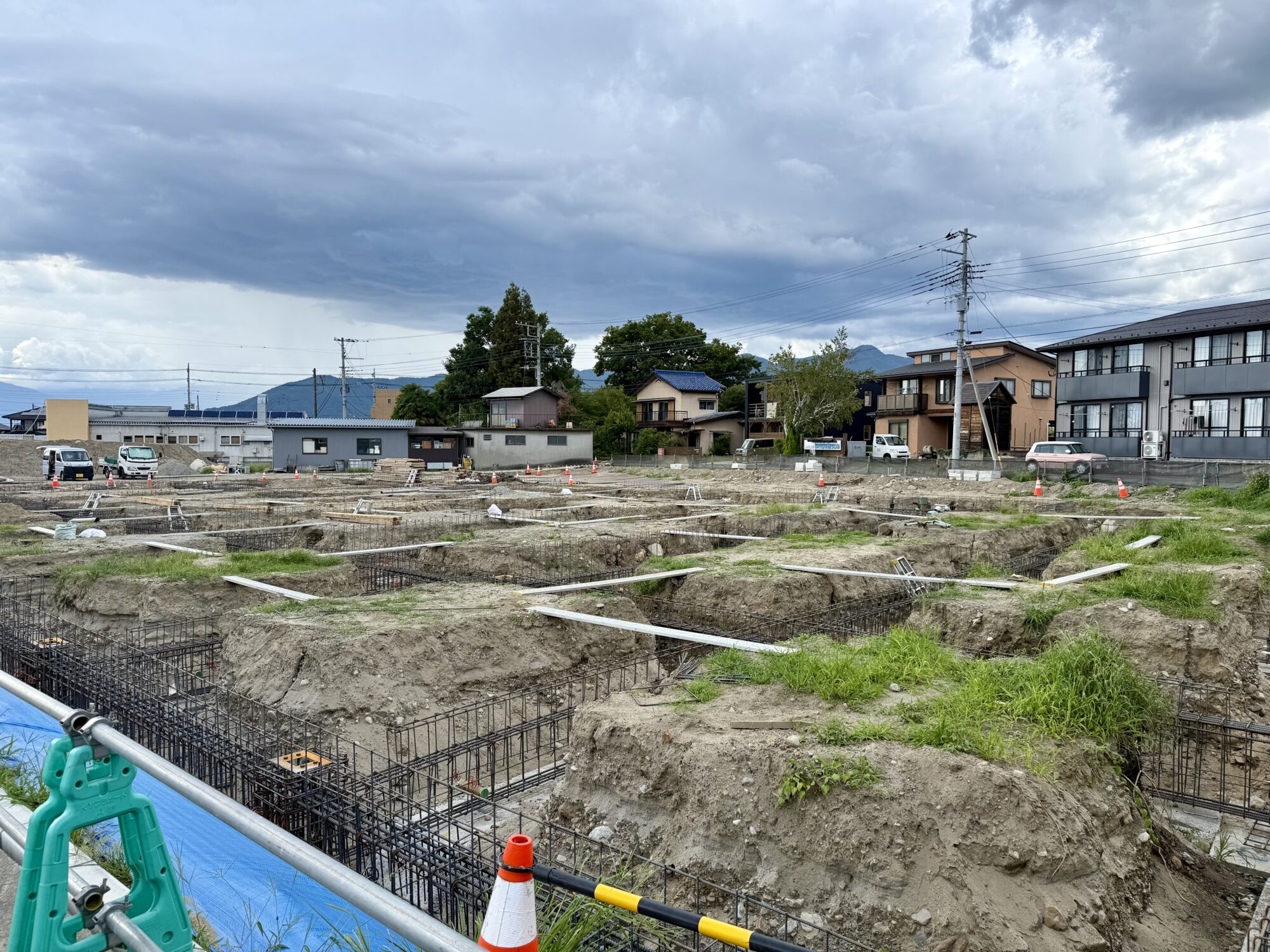 クスリのアオキ下栗原店の基礎工事を別角度から(2026年8月8日撮影)